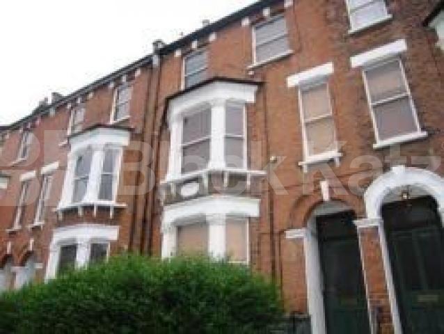 			1 Bedroom, 1 bath, 1 reception Flat			 Constantine Road, HAMPSTEAD HEATH